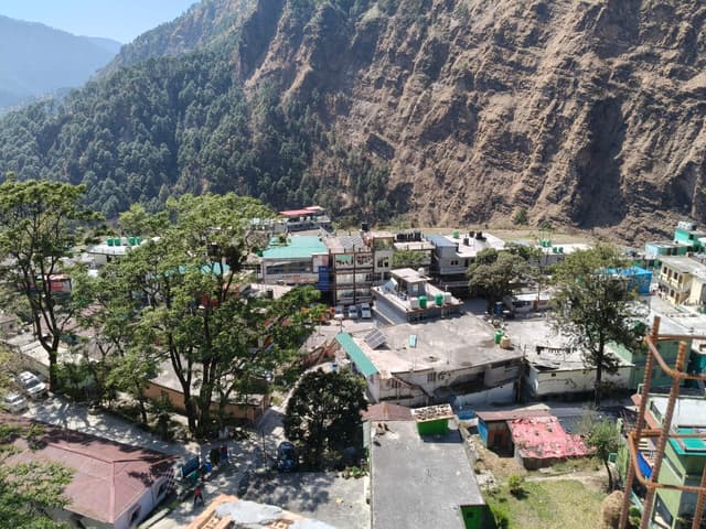 Garhwal Himalayan Hostay