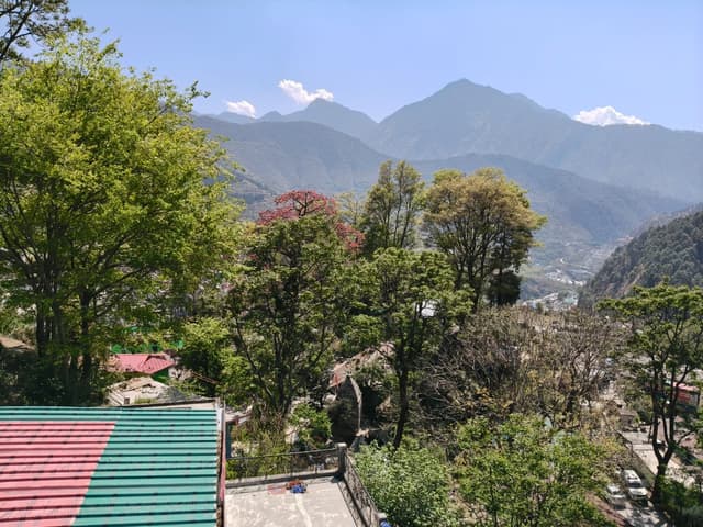 Garhwal Himalayan Hostay
